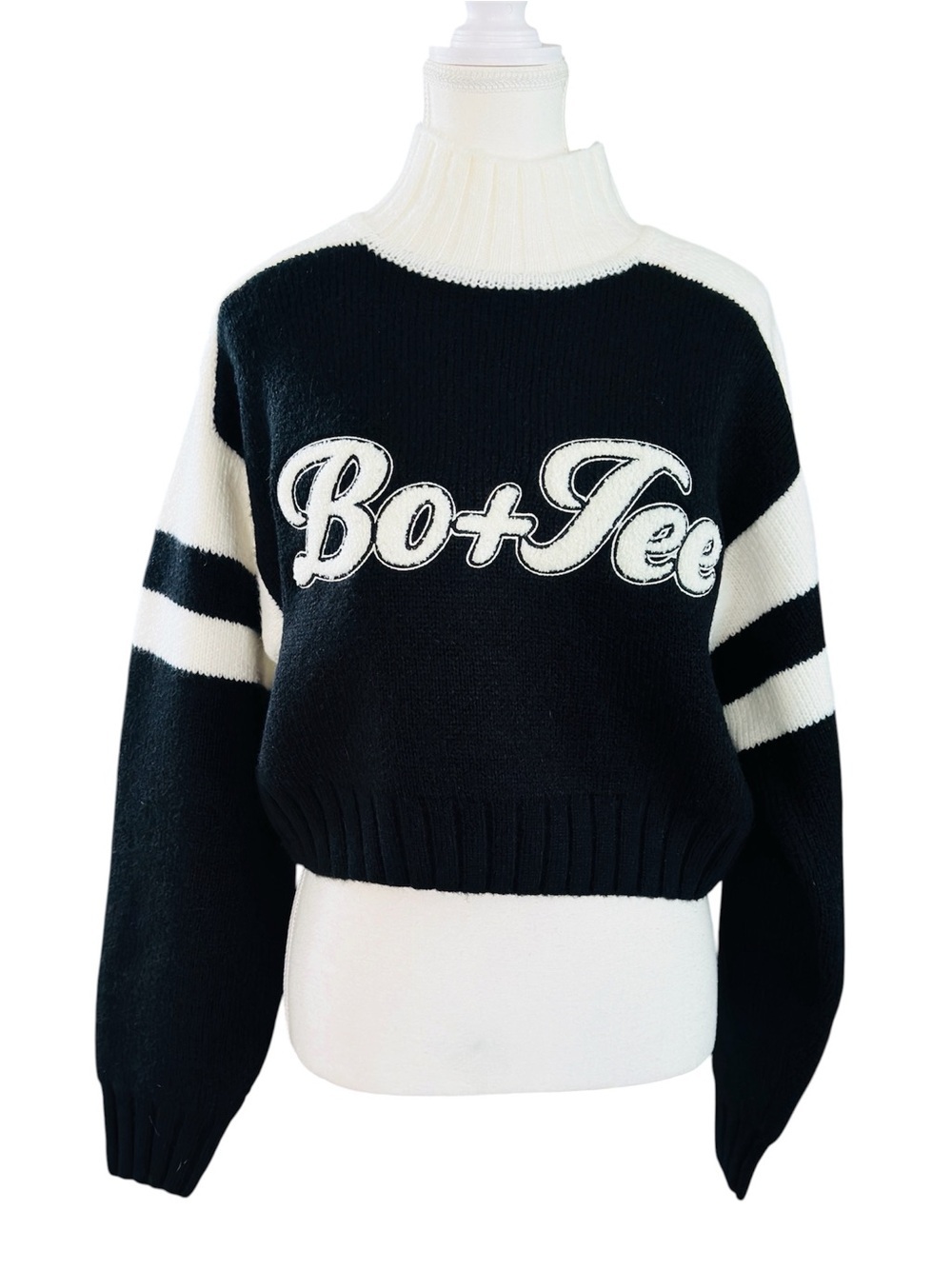 Bo+Tee Cropped Turtleneck Sweater Black Cream Logo Size S NWT